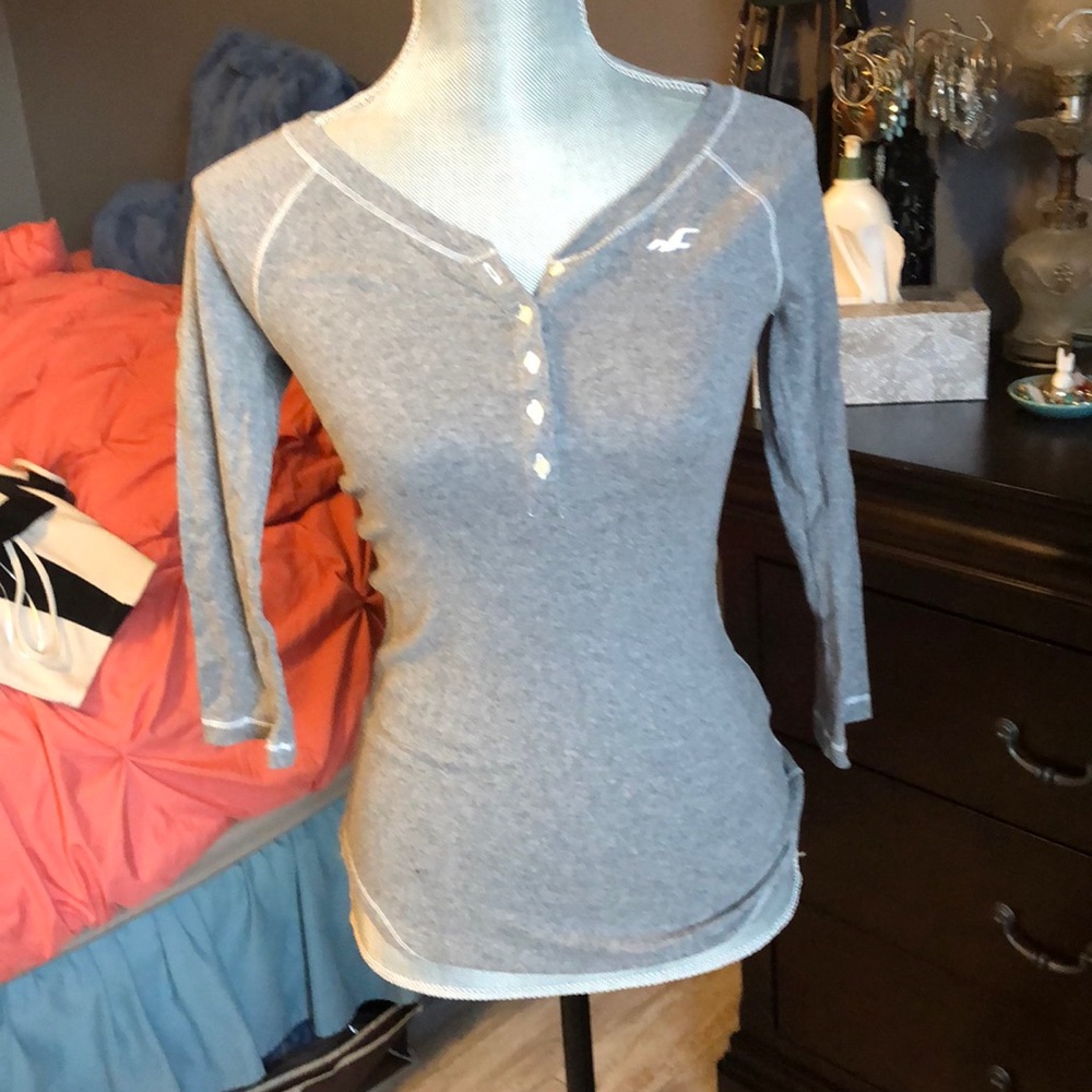 Hollister Gray quarter sleeve tee